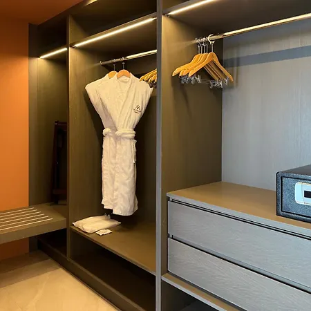 Valmar Corfu Hotell 5*